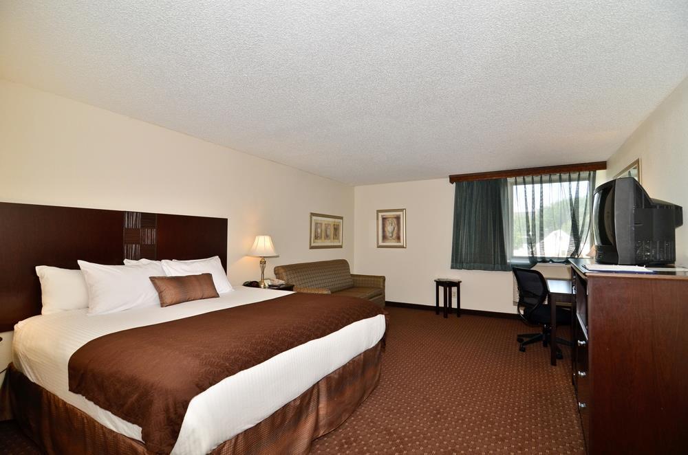 Seville Plaza Hotel, Trademark Collection By Wyndham Kansas City Exterior photo